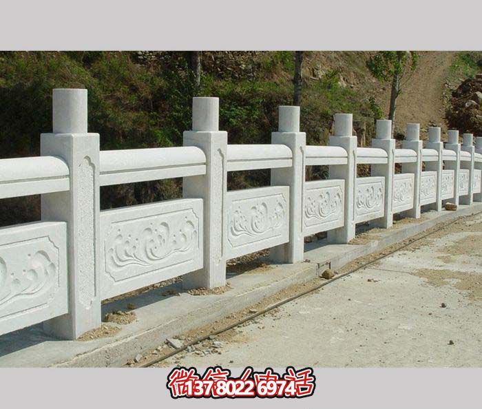 漢白玉欄桿石雕,為景區山道增添美感 漢白玉欄桿石雕,為景區山道增添美感