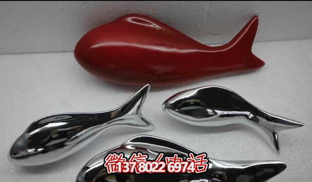 精致簡約不銹鋼魚雕塑，點綴室內裝飾