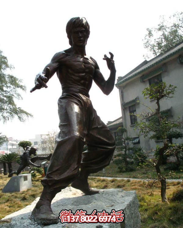 仿銅雕李小龍功夫玻璃鋼影院創意雕塑 仿銅雕李小龍功夫玻璃鋼影院創意雕塑