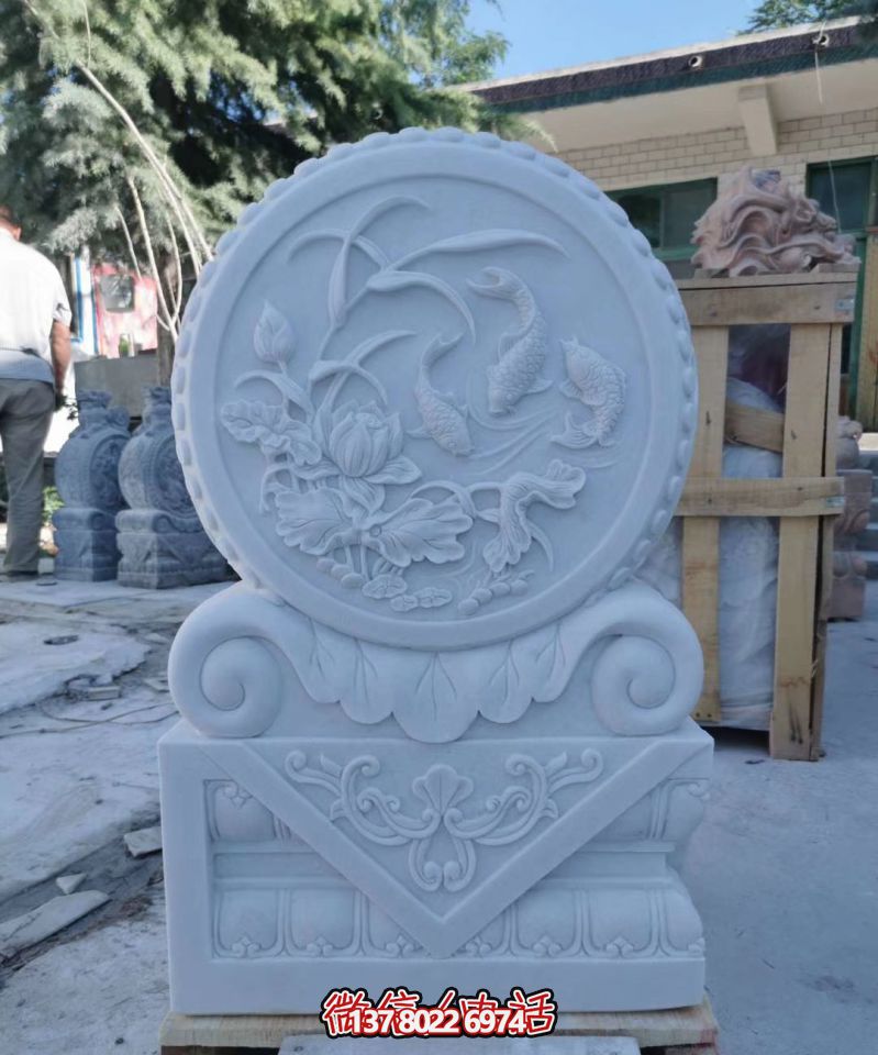 精美大理石雕刻荷花抱鼓石門(mén)墩，點(diǎn)綴庭院門(mén)口