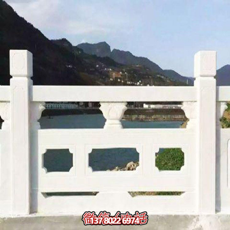 大理石雕刻石欄桿，美輪美奐，護佑家園
