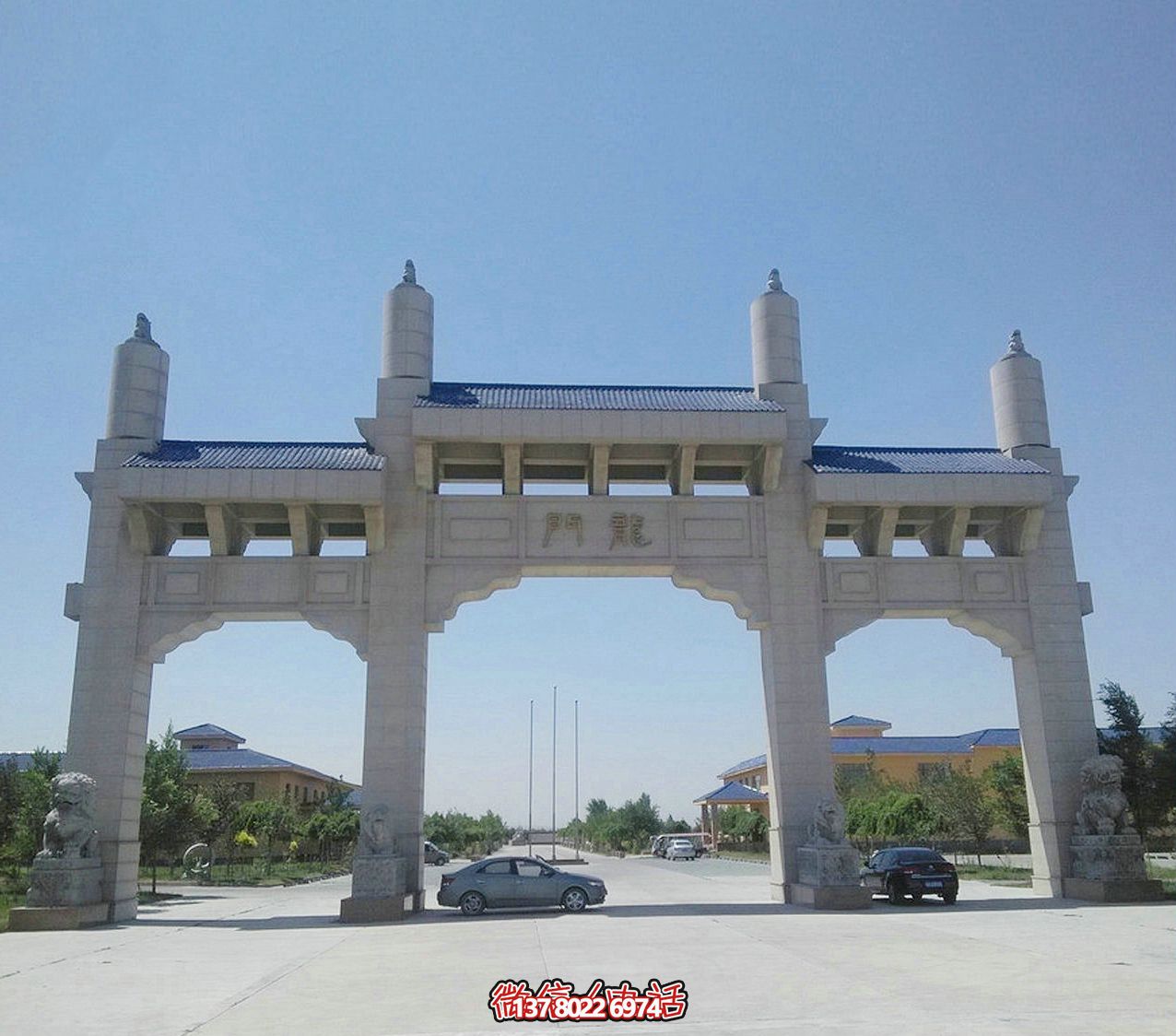 精致的大理石牌坊雕塑,為企業廠區增添精致的視覺氛圍 精致的大理石牌坊雕塑,為企業廠區增添精致的視覺氛圍