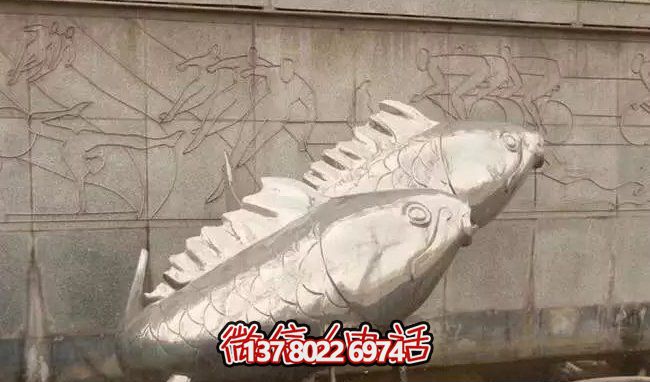 庭院里擺放的雙魚(yú)玻璃鋼創(chuàng)意乒乓球雕塑 庭院里擺放的雙魚(yú)玻璃鋼創(chuàng)意乒乓球雕塑