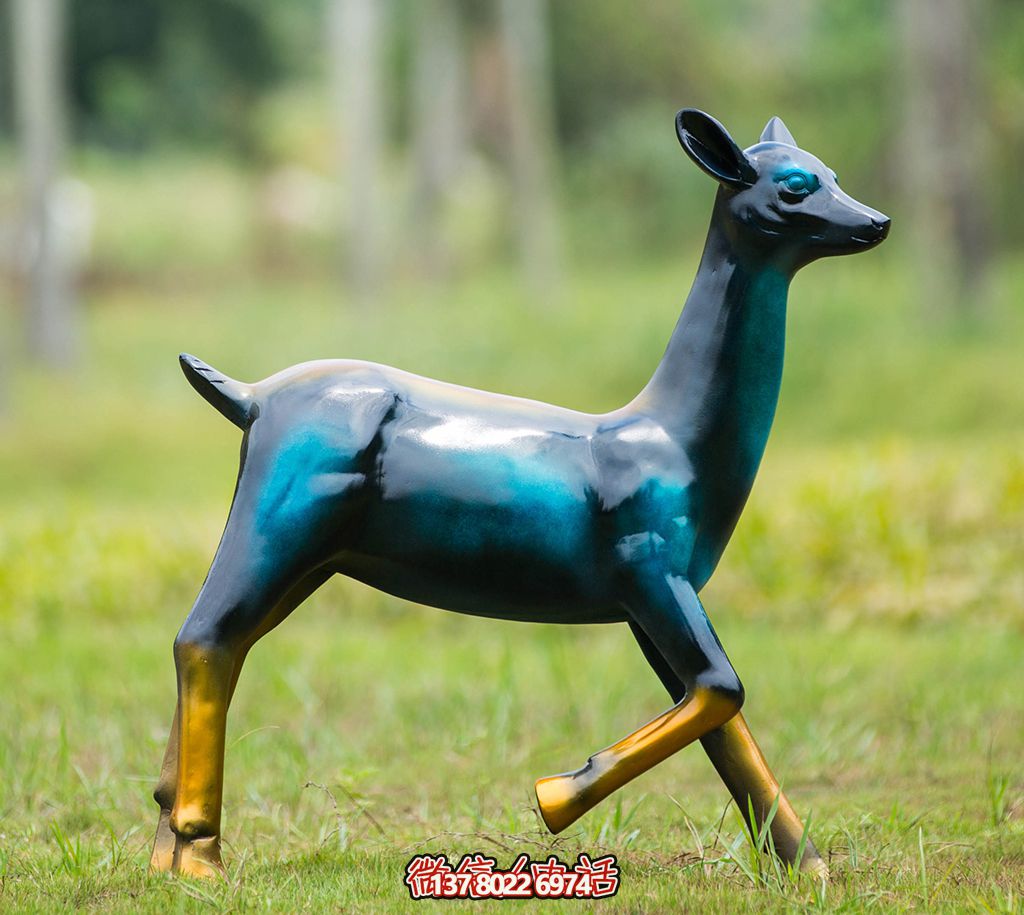 戶外景區玻璃鋼彩繪梅花鹿雕塑 戶外景區玻璃鋼彩繪梅花鹿雕塑
