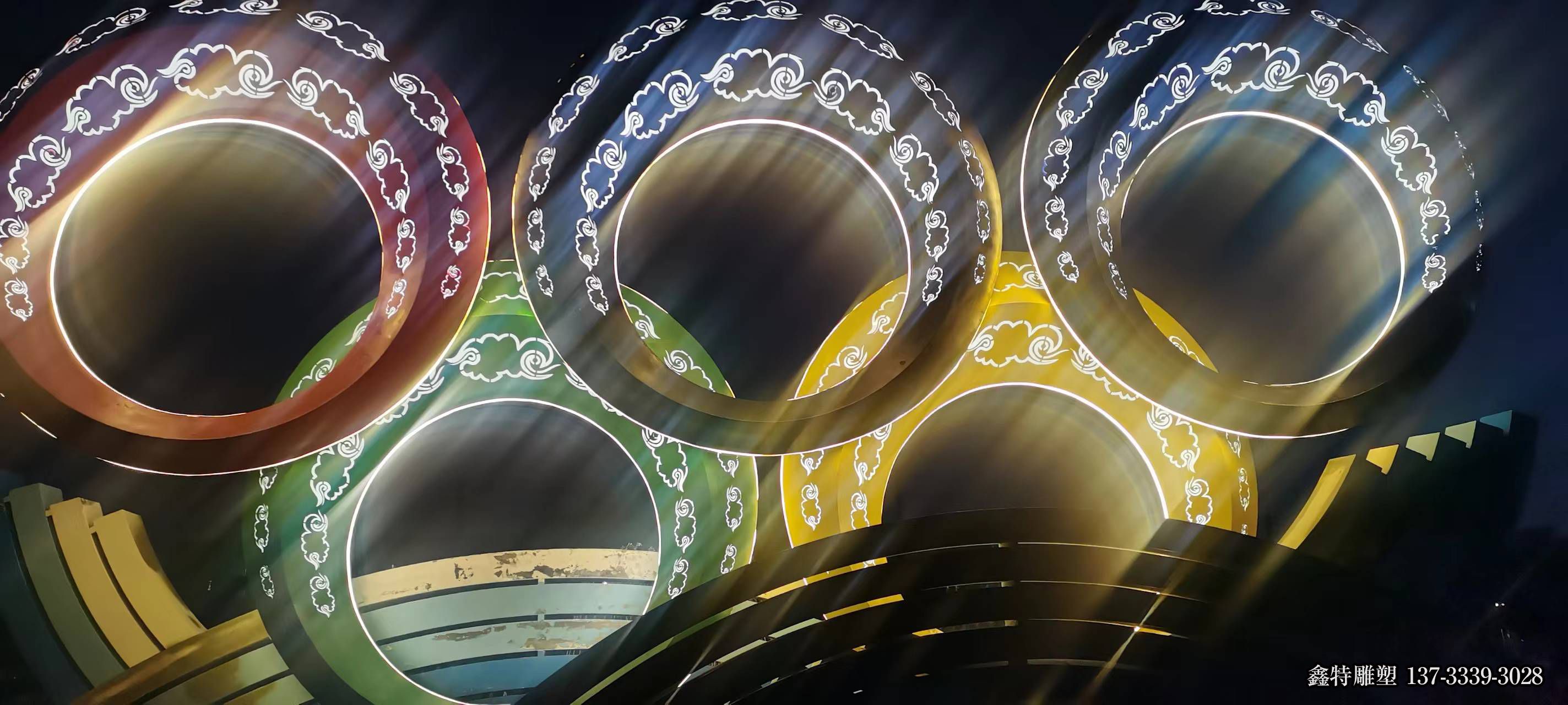 不銹鋼五環(huán)燈光效果 不銹鋼五環(huán)燈光效果